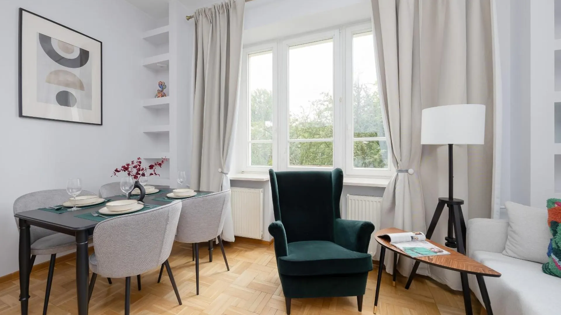 Elegant Filtry Apartment With Parking In Warsaw By Noclegi Renters